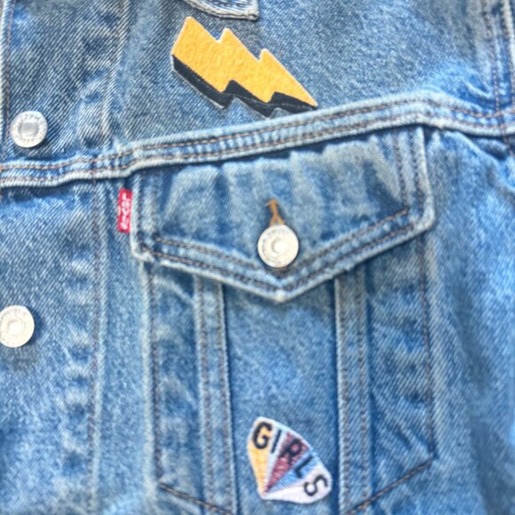 Levi's Original Trucker Denim Jacket MEDIUM WOMEN - Picture 2 of 8